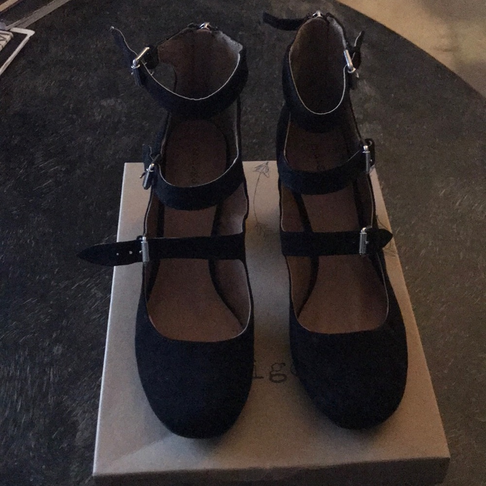 Indigo rd. Heels